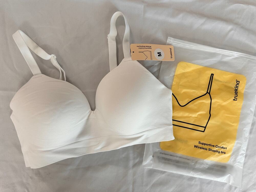 Truekind Supportive Comfort Wireless Shaping Bra M White NWT Seamless
